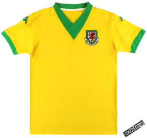 2006 Retro Wales Away Shirt