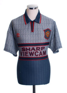 1995 Retro Manchester United Away Shirt